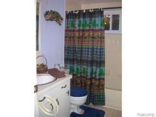 3635 Hunt Road Lapeer, MI 48446 - Photo 4 of 11 bath2.jpg