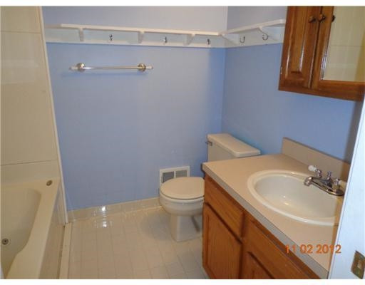 301 Harbour Pointe Drive Belleville, MI 48111 - Photo 8 of 10 Photo 8
