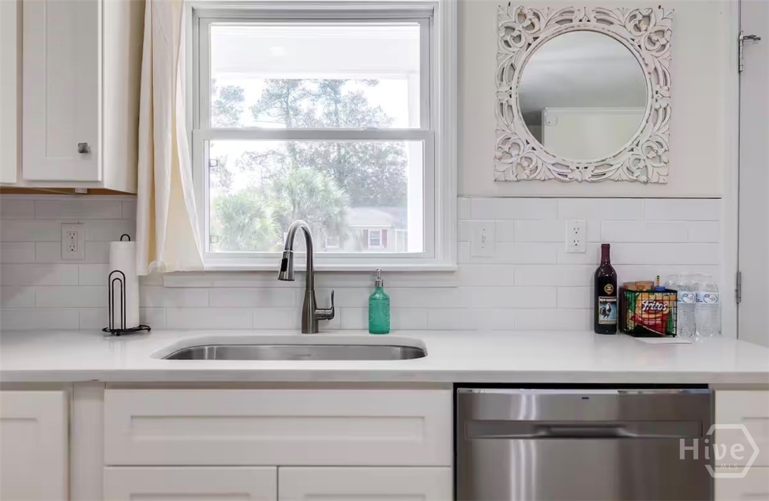 4 Ossabaw Road Savannah, GA 31410 - Photo 12 of 24