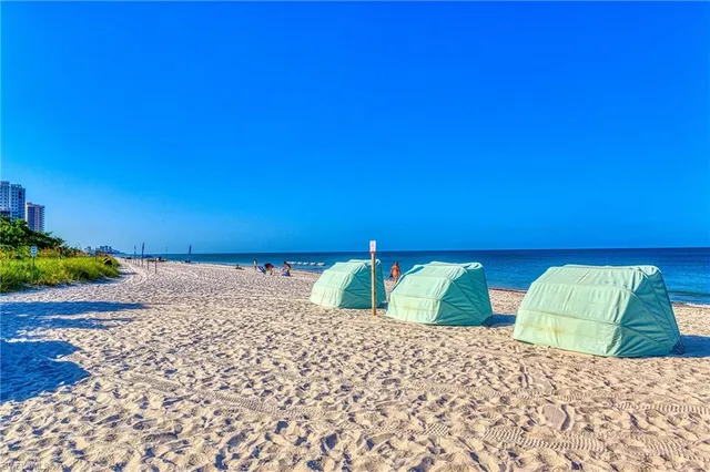 a view of building with yard