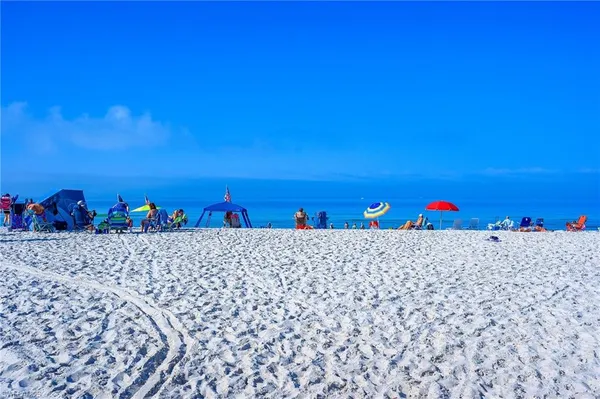 $6,750 | 565 Beachwalk Circle, Unit T104, Naples, FL 34108