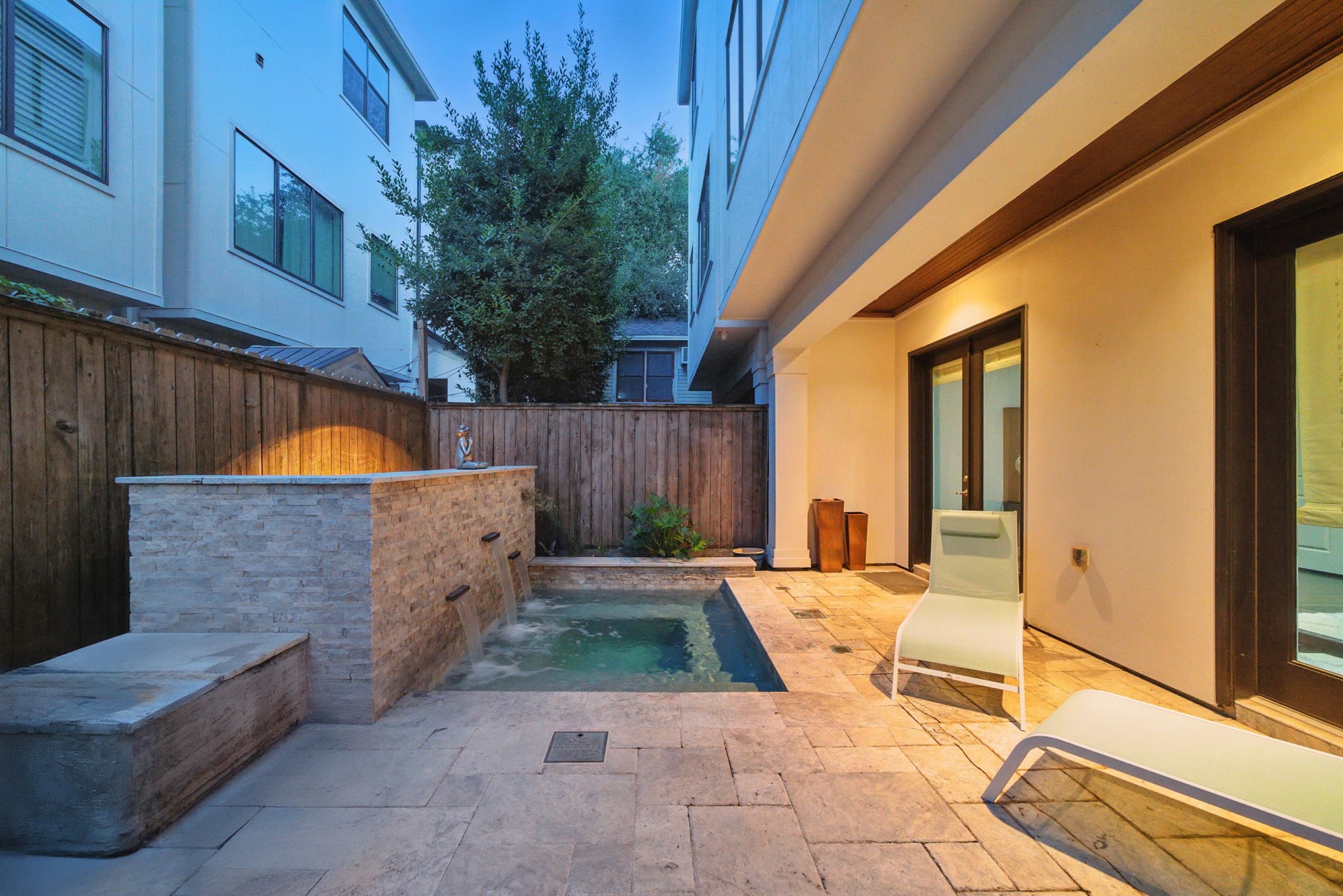 803 Bomar Street, Unit A Houston, TX 77006 - Photo 32 of 39 a view of outdoor space yard and patio