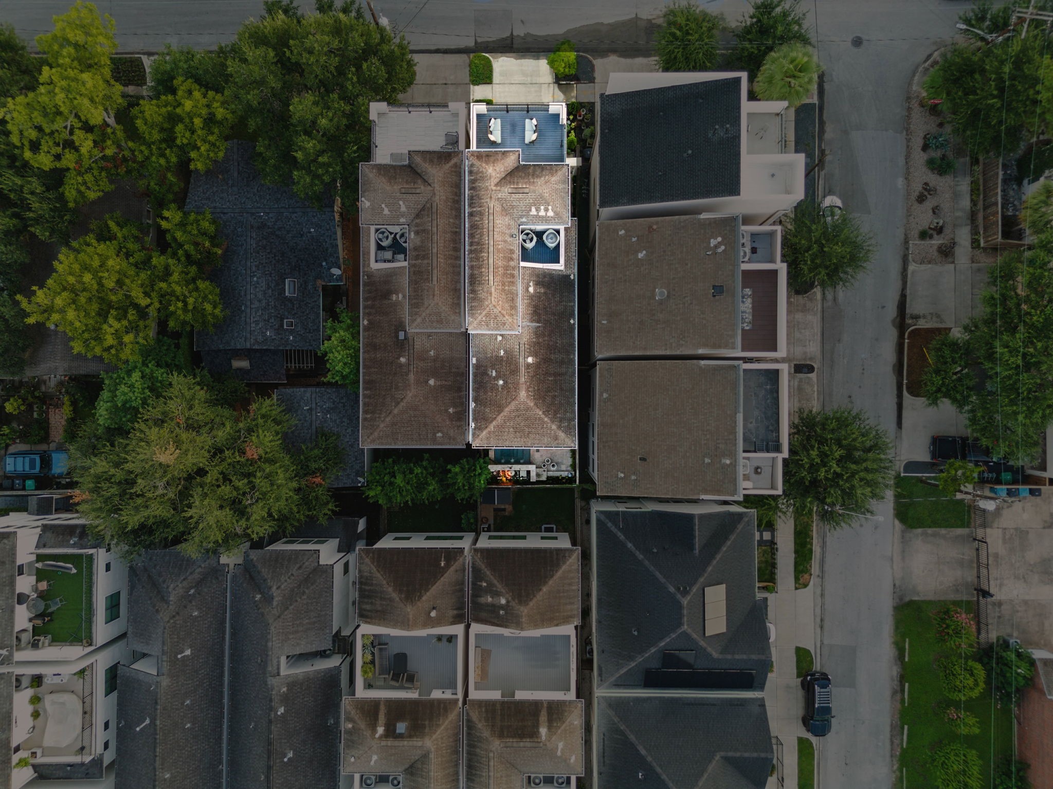 803 Bomar Street, Unit A Houston, TX 77006 - Photo 37 of 39 an aerial view of a house