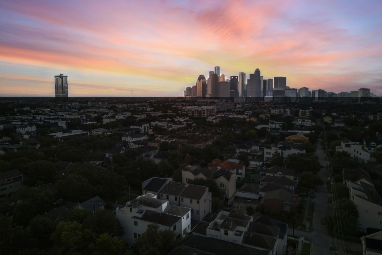 803 Bomar Street, Unit A Houston, TX 77006 - Photo 38 of 39 a view of a city