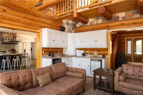 $1,495,000 | 125 Starvation Flats Road, Big Bear Lake, CA 92315