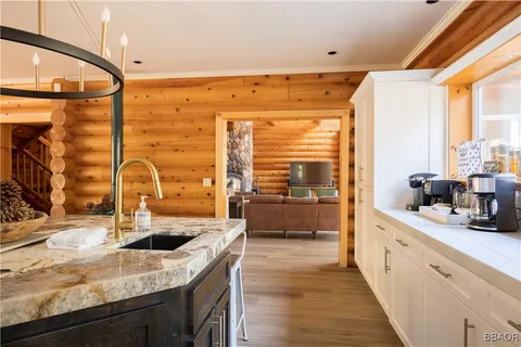 $1,495,000 | 125 Starvation Flats Road, Big Bear Lake, CA 92315