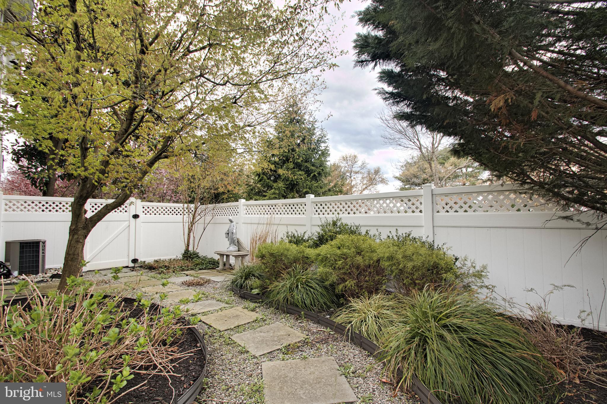 1 Wimbledon Way Marlton, NJ 08053 - Photo 2 of 29
