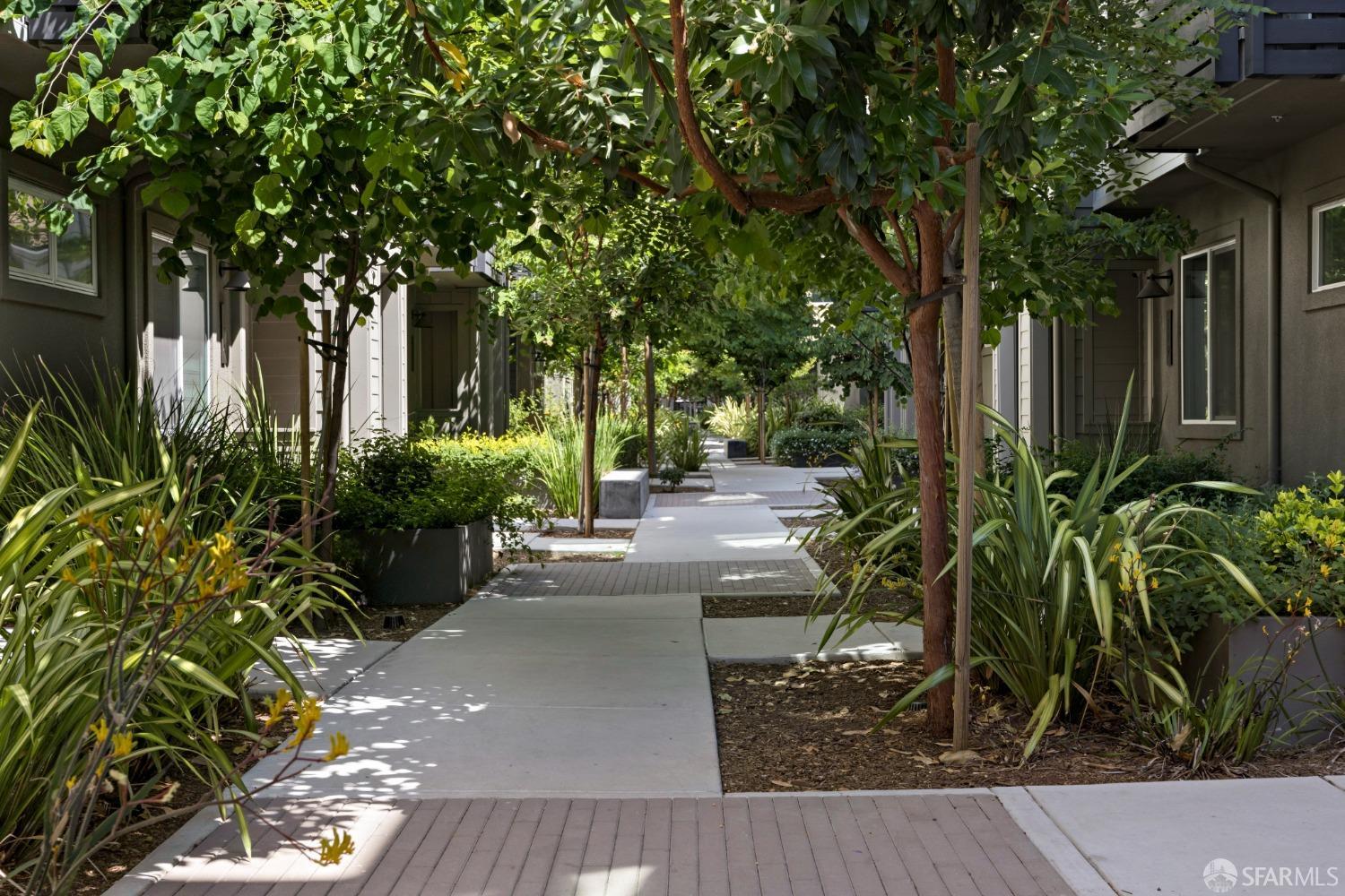 178 Uptown Circle Oakland, CA 94607 - Photo 14 of 17