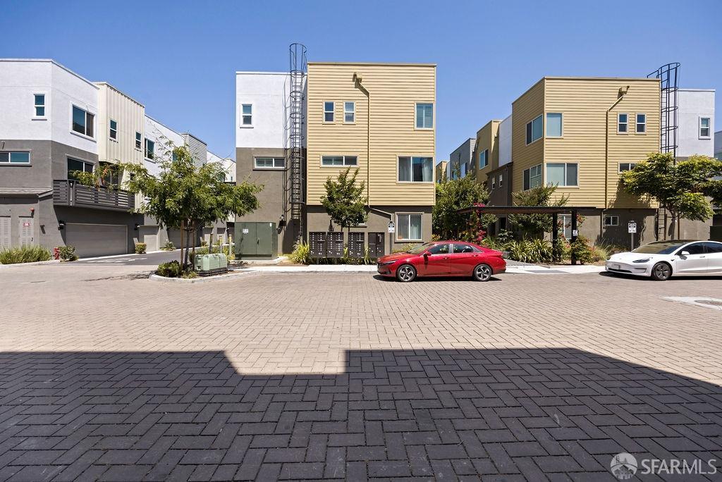 178 Uptown Circle Oakland, CA 94607 - Photo 17 of 17