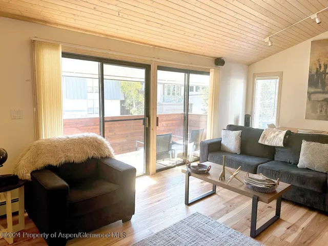 $1,700,000 | 935 East Hopkins Avenue, Unit 12, Aspen, CO 81611