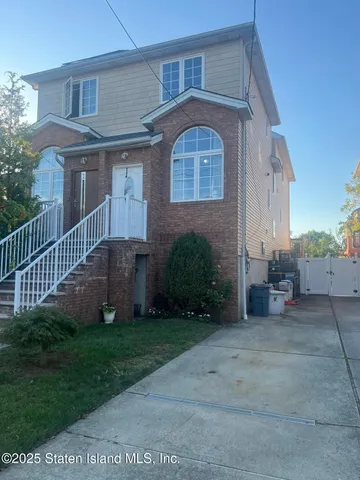 $799,000 | 1147 Mason Avenue | Midland Beach