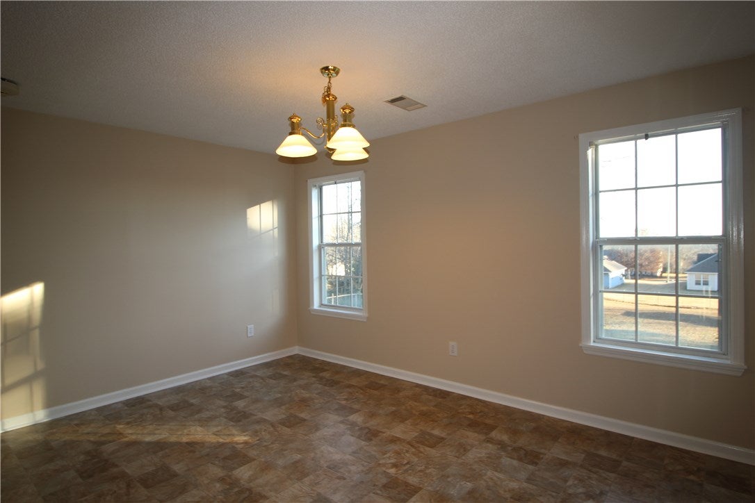 1405 Ridge Road Opelika, AL 36801 - Photo 8 of 29 Gallery Image 8