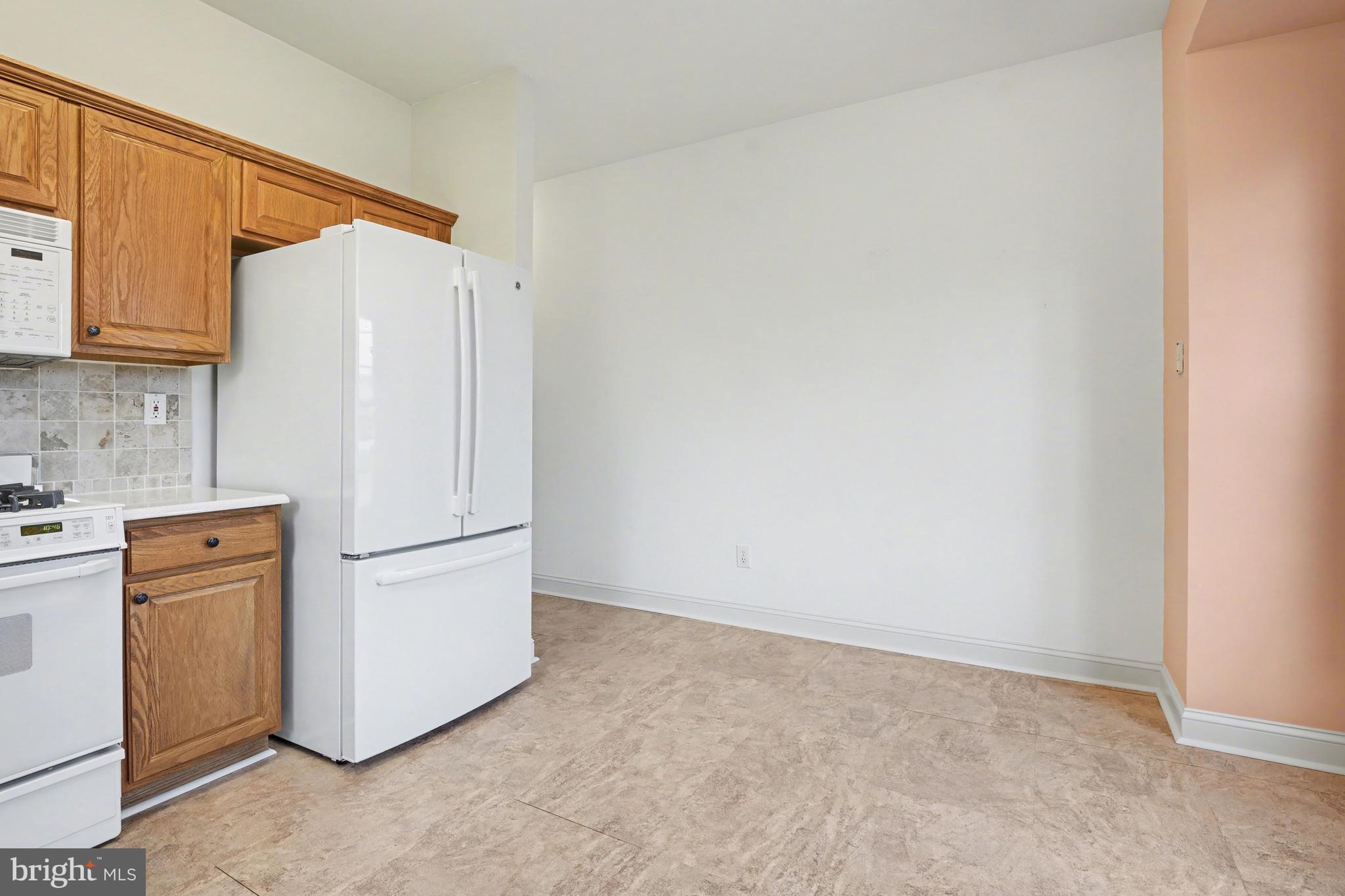 1621 Yorktown Road, Unit 50 Jamison, PA 18929 - Photo 23 of 50 Eat In Kitchen