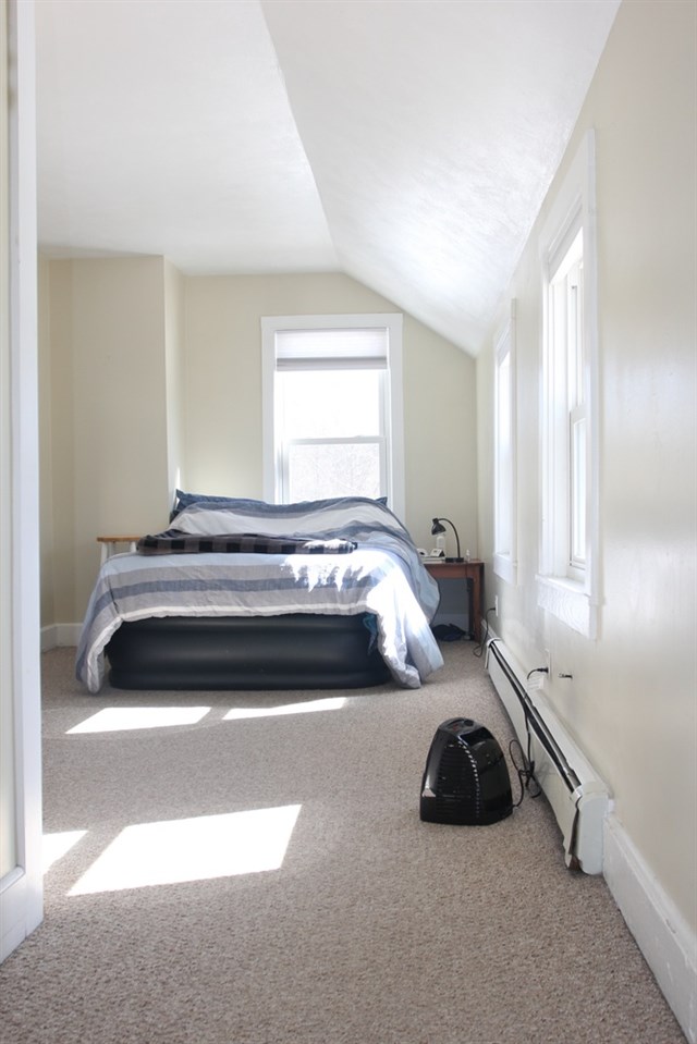 69 Exeter Road Newmarket, NH 03857 - Photo 4 of 21