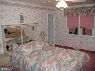 1128 Chesworth Road Philadelphia, PA 19115 - Photo 4 of 6