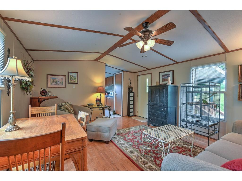 166 Fitzsimmons Hill Road Elizabethton, TN 37643 - Photo 5 of 18 Photo 5