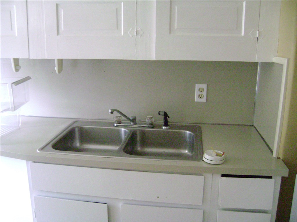 3 Union Street Warren, RI 02885 - Photo 6 of 12 Gallery Image 6