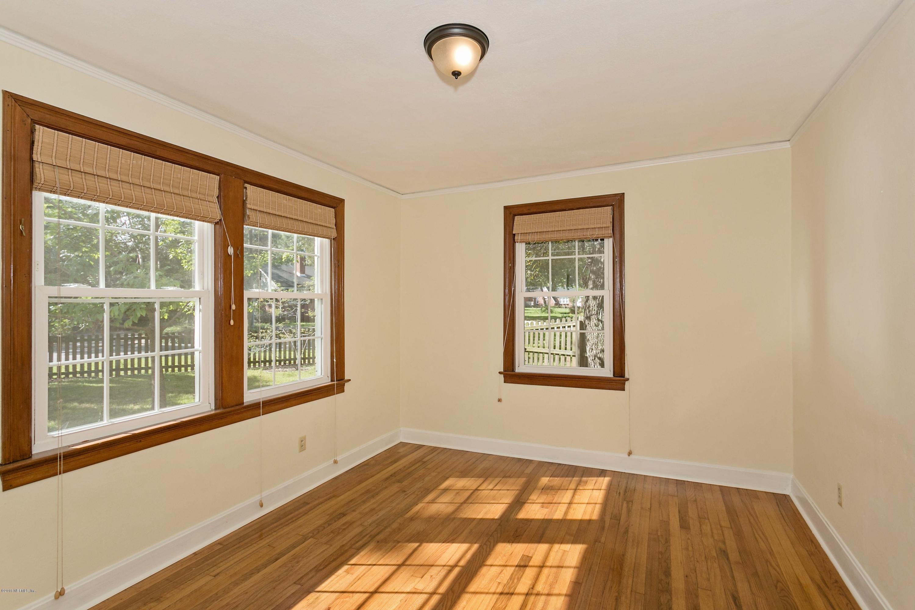 2233 Guilford Road Jacksonville, FL 32207 - Photo 17 of 23 019_Bedroom