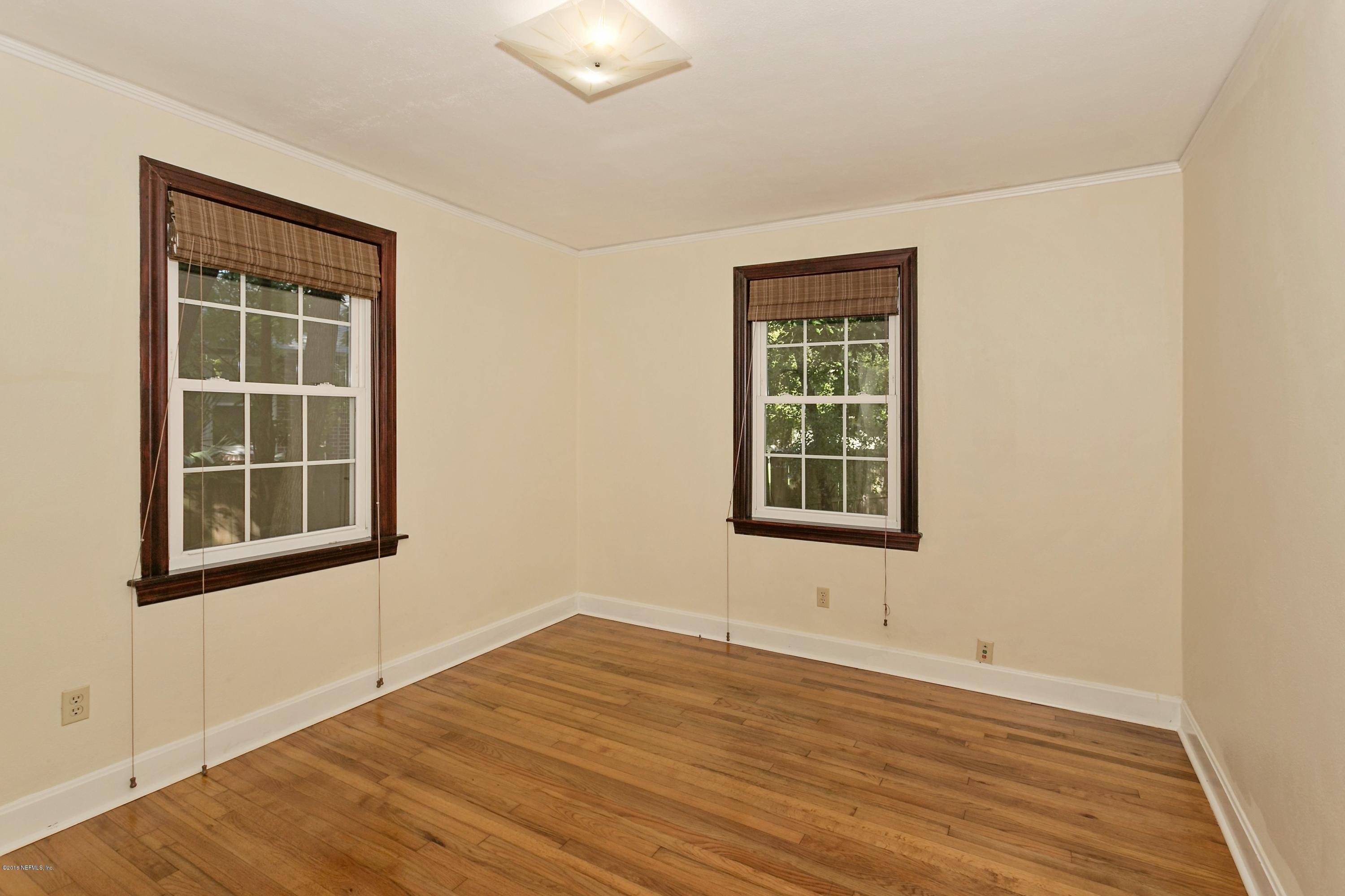 2233 Guilford Road Jacksonville, FL 32207 - Photo 19 of 23 017_Bedroom