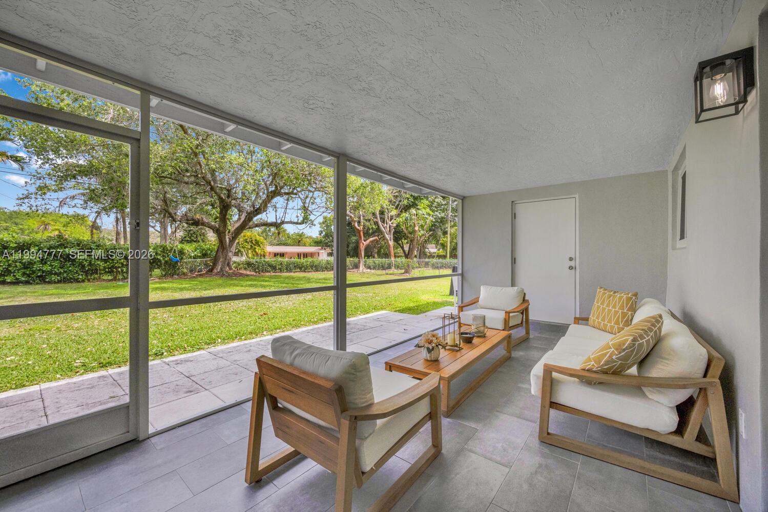 11401 Southwest 81st Road Pinecrest, FL 33156 - Photo 16 of 23