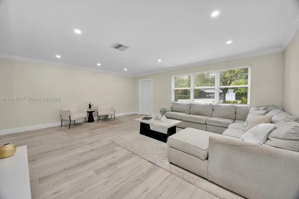 $4,300 | 11401 Southwest 81st Road, Pinecrest, FL 33156