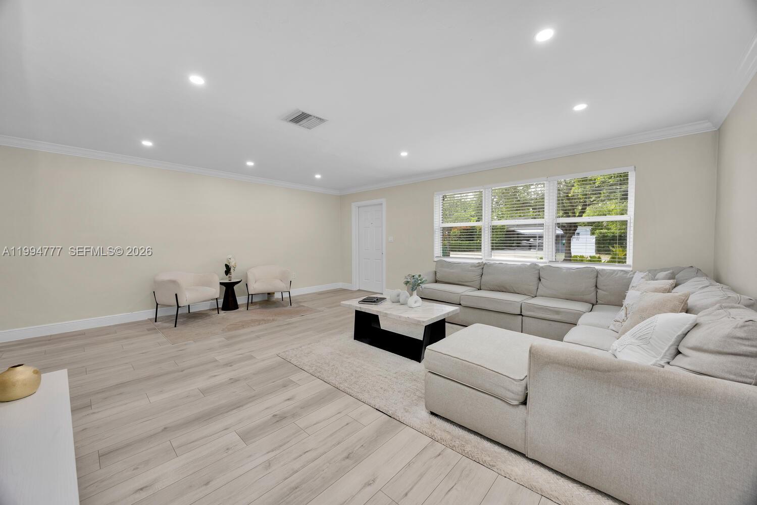 11401 Southwest 81st Road Pinecrest, FL 33156 - Photo 3 of 23