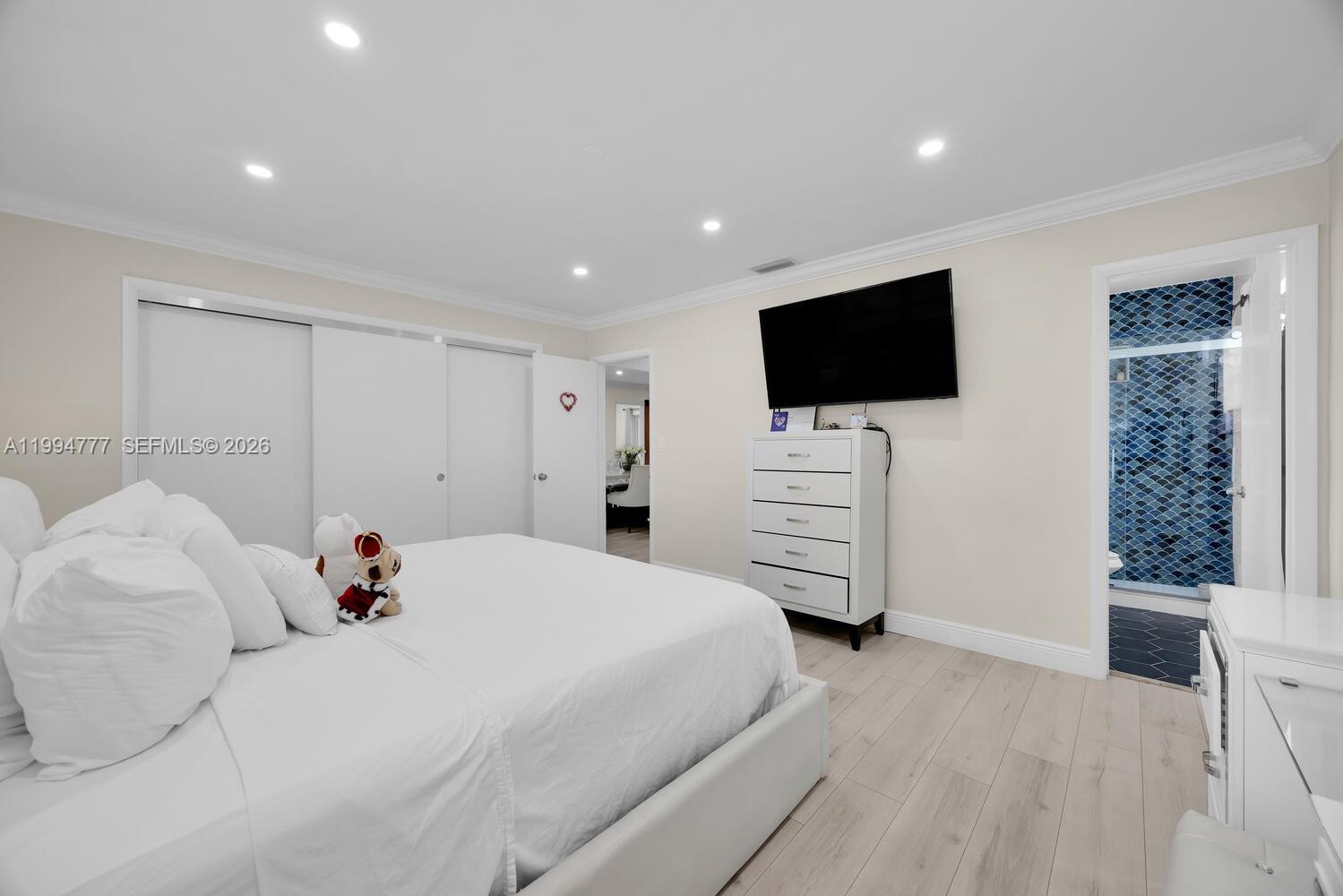 11401 Southwest 81st Road Pinecrest, FL 33156 - Photo 10 of 23