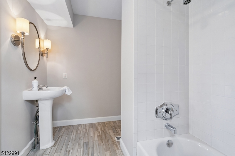 18 Devon Road Summit, NJ 07901 - Photo 16 of 34