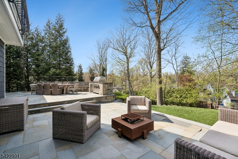 18 Devon Road Summit, NJ 07901 - Photo 29 of 34