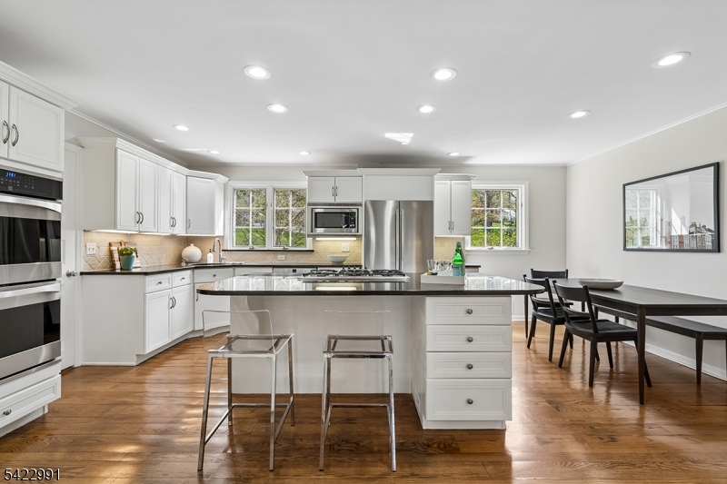 18 Devon Road Summit, NJ 07901 - Photo 9 of 34