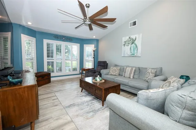 $389,900 | 424 Meadow Green Drive, Davenport, FL 33837