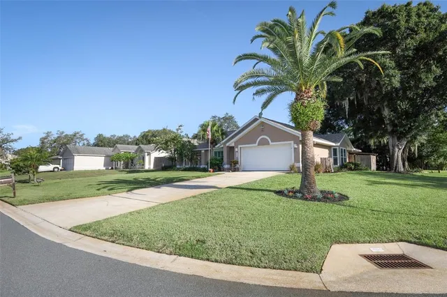 $389,900 | 424 Meadow Green Drive, Davenport, FL 33837