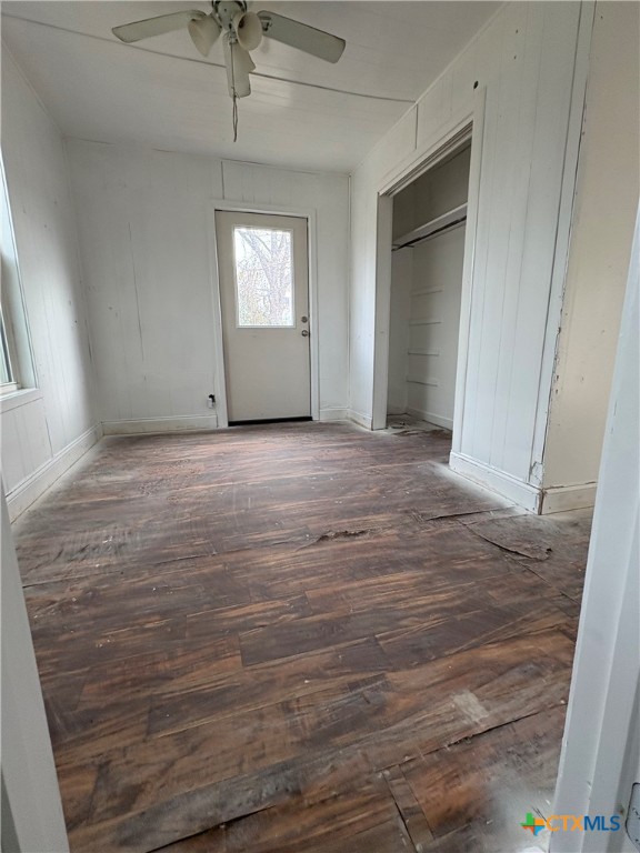 813 South 53rd Street Temple, TX 76504 - Photo 11 of 12 a view of an empty room with a window