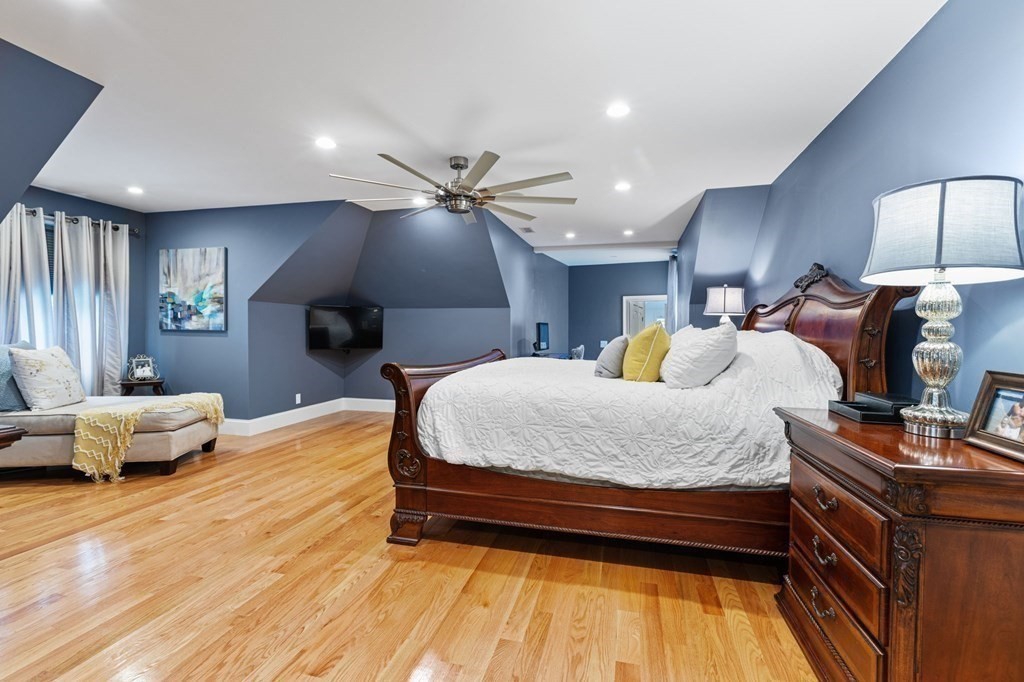 127 Parker Road Chelmsford, MA 01824 - Photo 17 of 42 Gallery Image 17