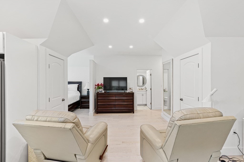 127 Parker Road Chelmsford, MA 01824 - Photo 30 of 42 Gallery Image 30