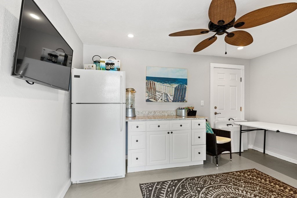 127 Parker Road Chelmsford, MA 01824 - Photo 35 of 42 Gallery Image 35