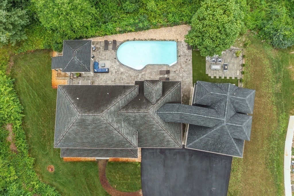 127 Parker Road Chelmsford, MA 01824 - Photo 41 of 42 Gallery Image 41