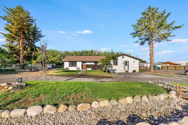 $465,000 | 1120 South Stevens Street, Filer, ID 83328
