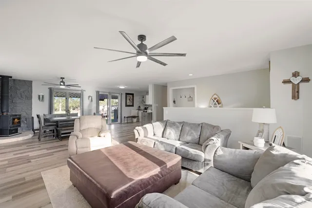 $465,000 | 1120 South Stevens Street, Filer, ID 83328