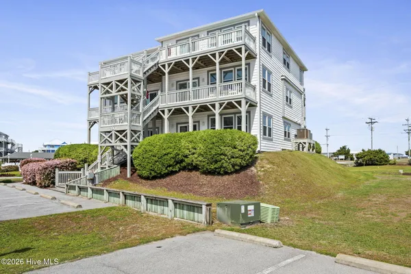 $525,000 | 2901 Pointe W Drive, Unit A1, Emerald Isle, NC 28594