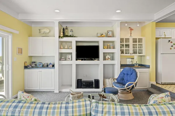 $525,000 | 2901 Pointe W Drive, Unit A1, Emerald Isle, NC 28594