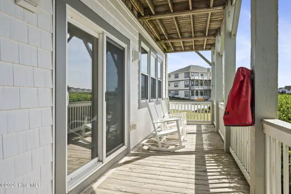 $525,000 | 2901 Pointe W Drive, Unit A1, Emerald Isle, NC 28594
