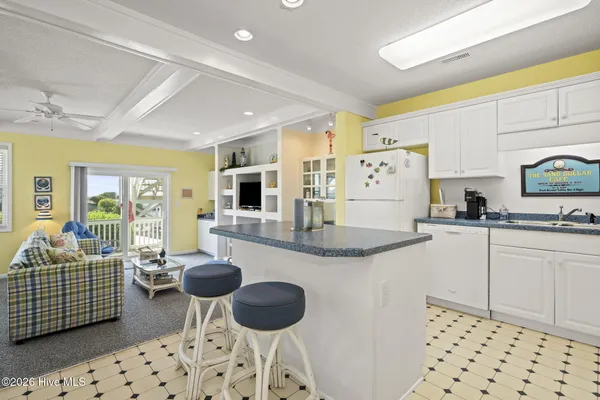 $525,000 | 2901 Pointe W Drive, Unit A1, Emerald Isle, NC 28594
