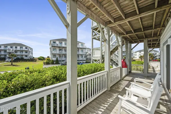 $525,000 | 2901 Pointe W Drive, Unit A1, Emerald Isle, NC 28594