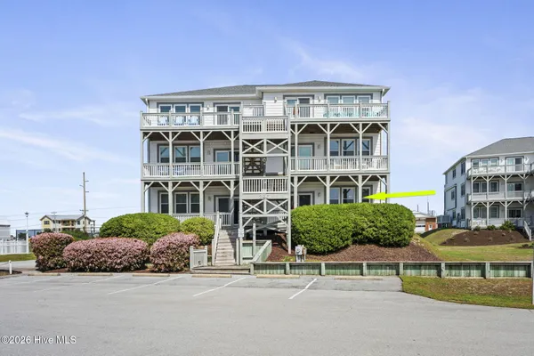 $525,000 | 2901 Pointe W Drive, Unit A1, Emerald Isle, NC 28594