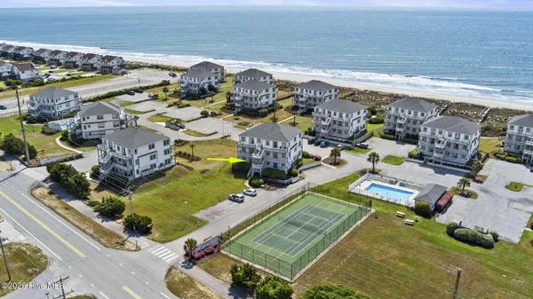 $525,000 | 2901 Pointe W Drive, Unit A1, Emerald Isle, NC 28594