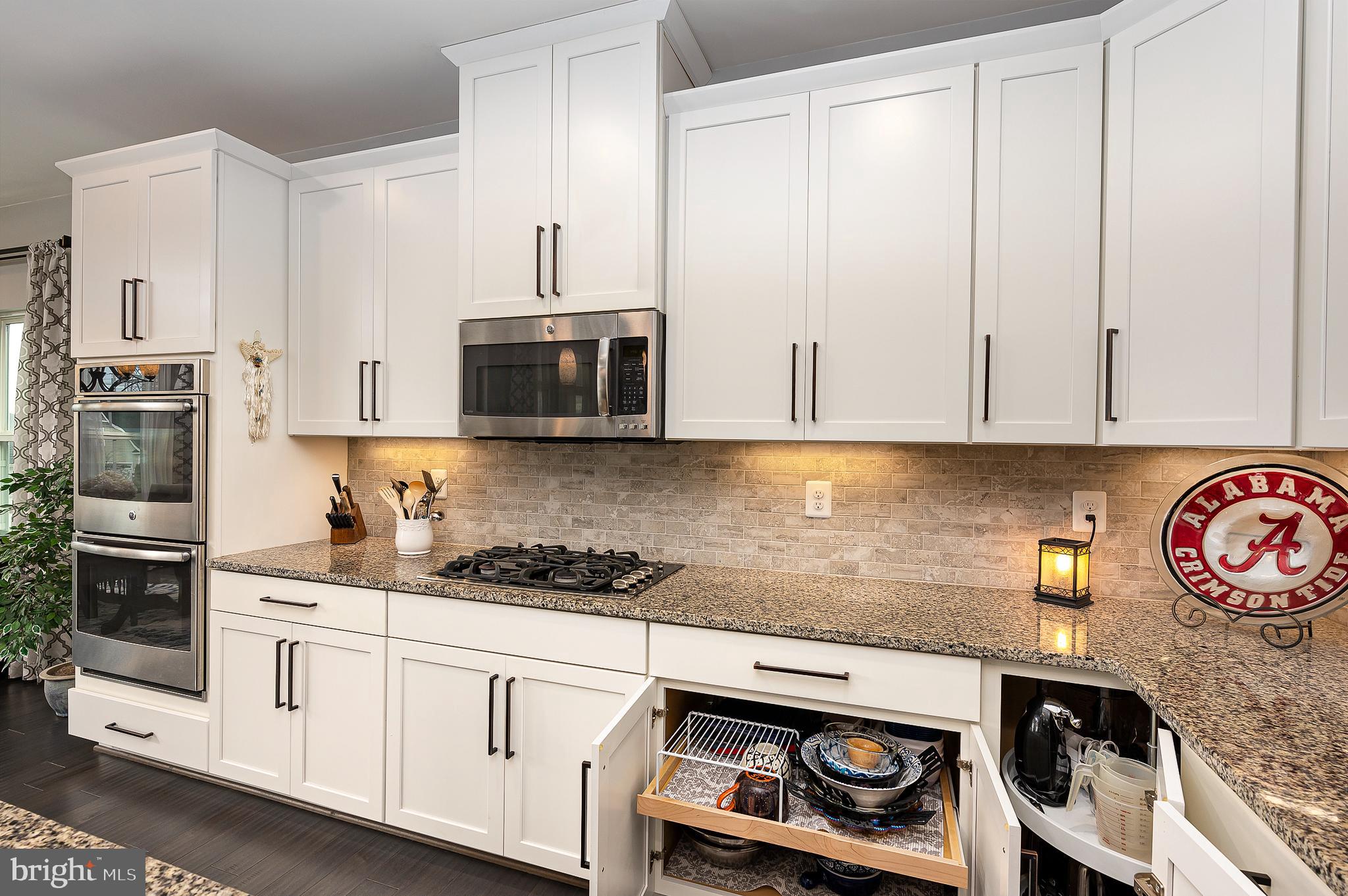 3032 Sunny Ridge Drive Odenton, MD 21113 - Photo 14 of 81 Kitchen (alt view)