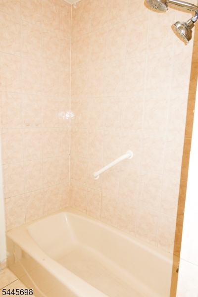89 Van Riper Avenue, Unit 1 Clifton, NJ 07011 - Photo 18 of 38