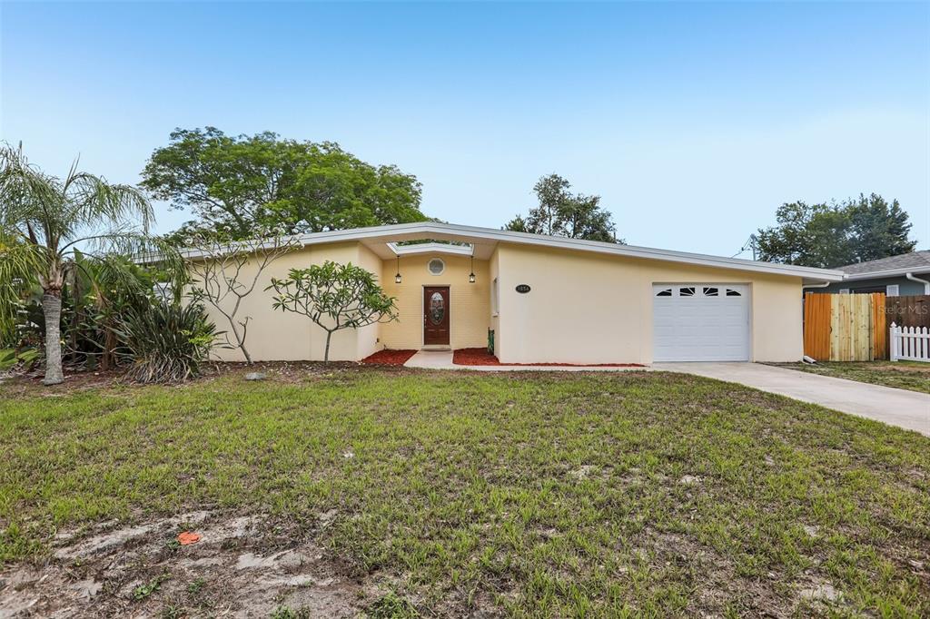 1856 Southview Road Largo, FL 33770 - Photo 2 of 27