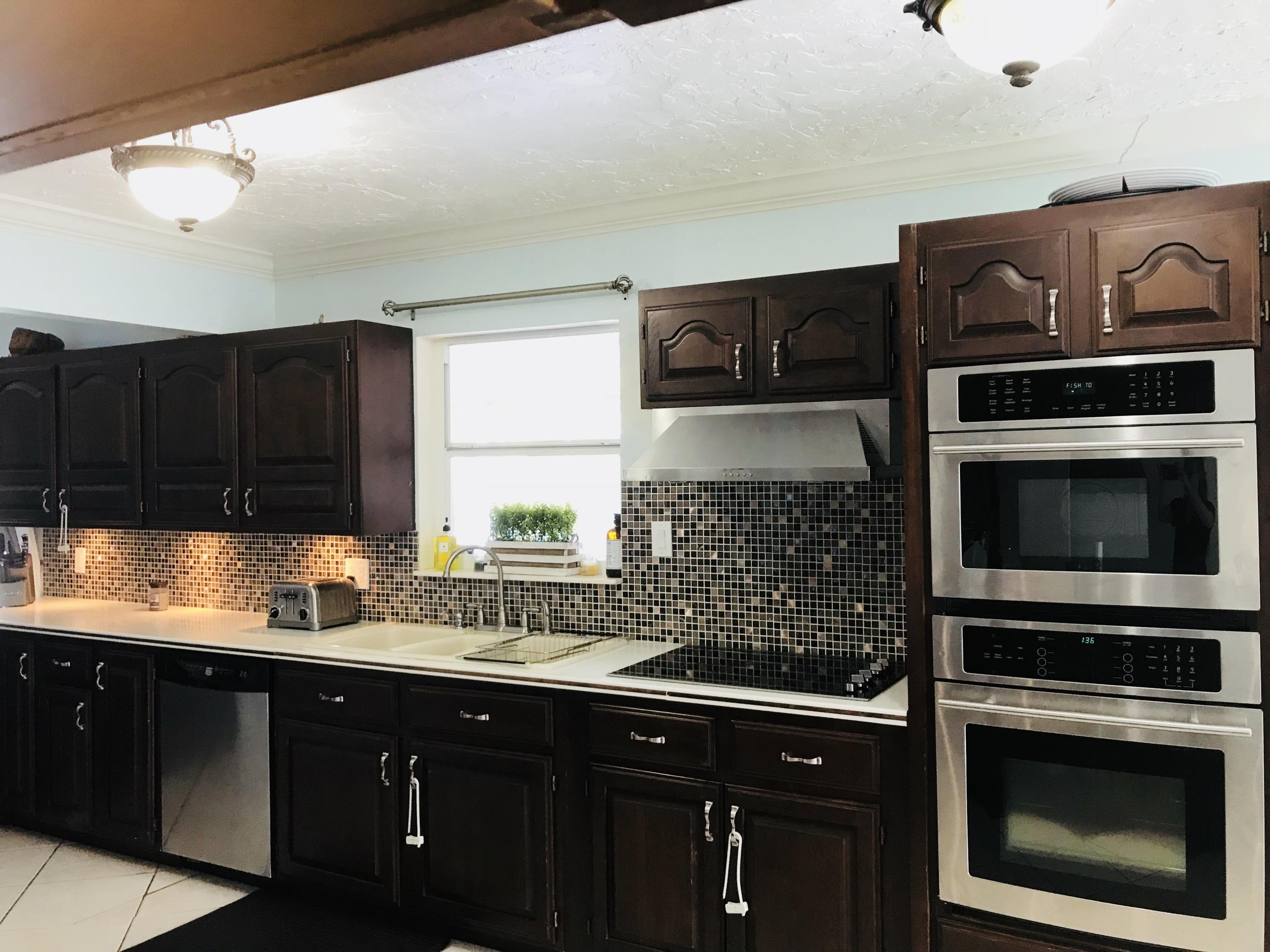 5273 Madison Road Delray Beach, FL 33484 - Photo 2 of 16 madison kitchen